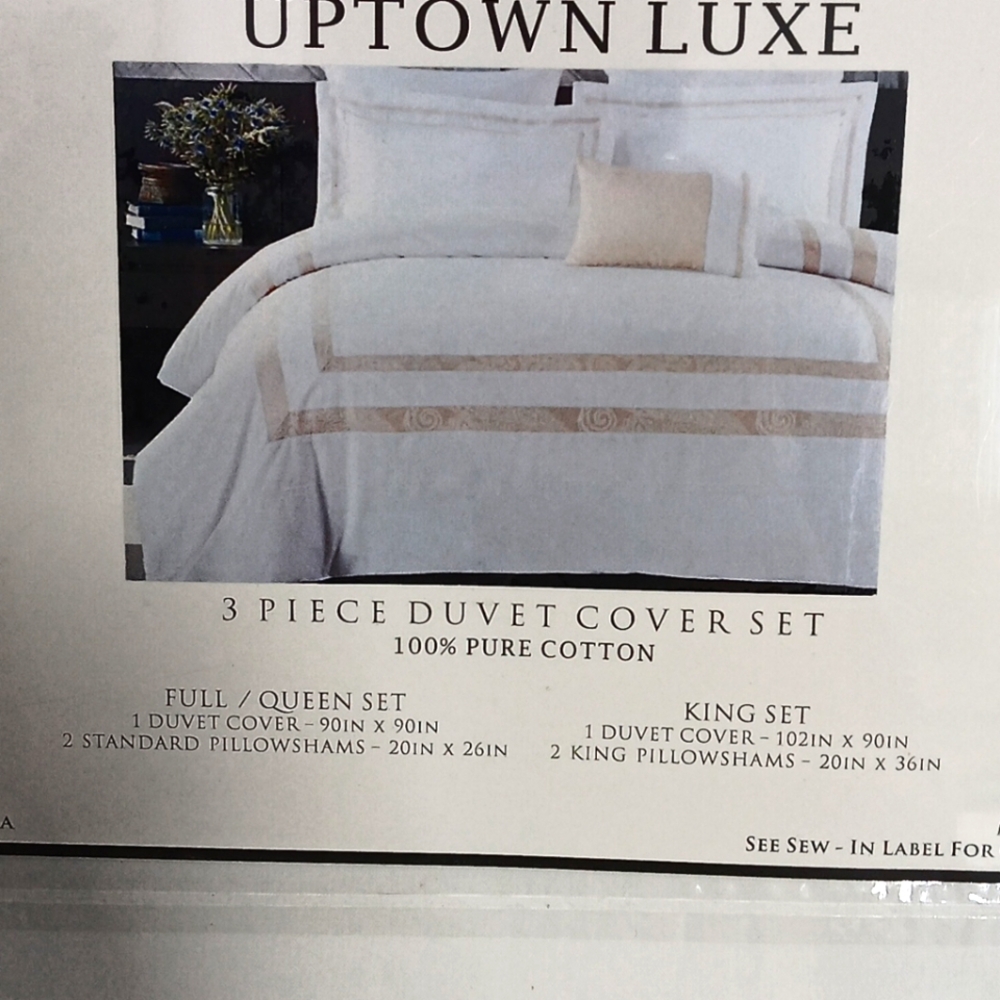 Uptown Luxe King Duvet & Sham set in white & gold
